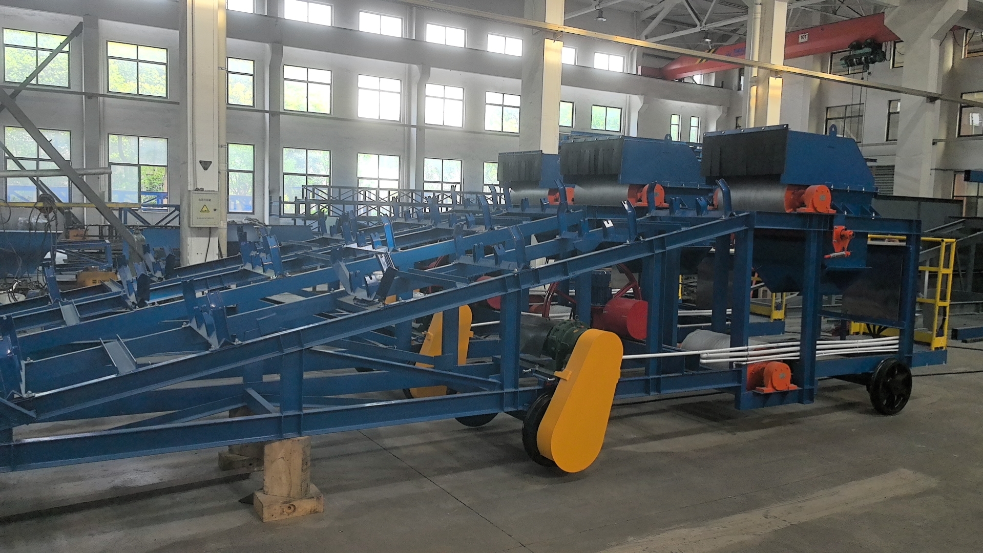 ລົດສາຍແອວ conveyor discharge